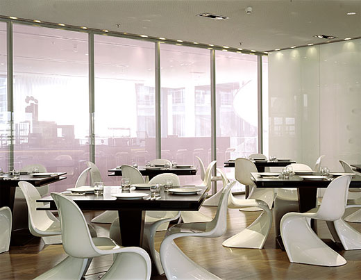 restaurant-table