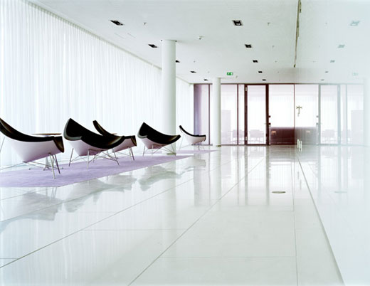 modern-campus-lounge