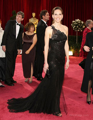 hilary-swank-black-Versace-dress